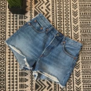 Levis 501 Distressed Jean Shorts Size 27